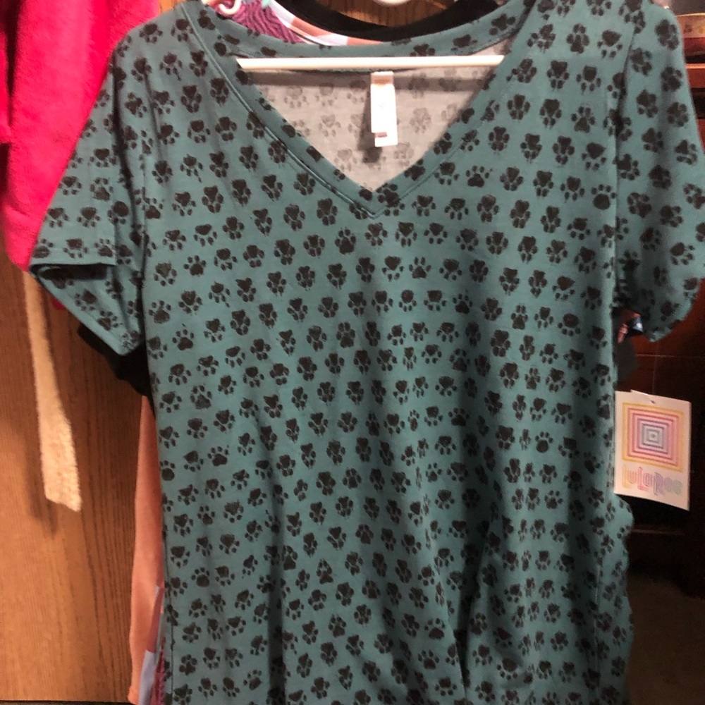 LuLaRoe Paw Print Classic T Small NWT